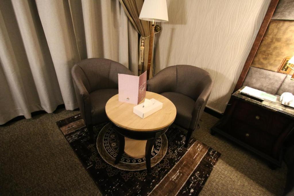 Comfort Triple Room on F&B